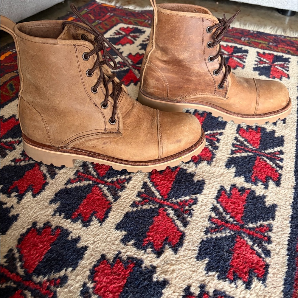Women's Lace-Up Tan Leather Boots